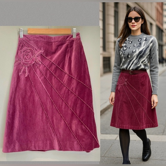 Vintage Velvet Midi Skirt with Rosette 🌹- S - Picture 1 of 14